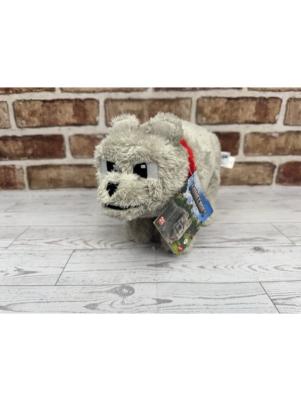 A Minecraft Movie Dennis 8-Inch Plush NWT Gray Wolf Dog